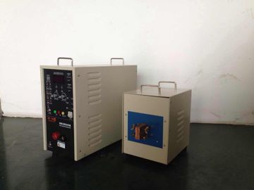Dispositivo de alta frecuencia 30-80KHZ del equipo de calefacción de inducción que forja/que cabe